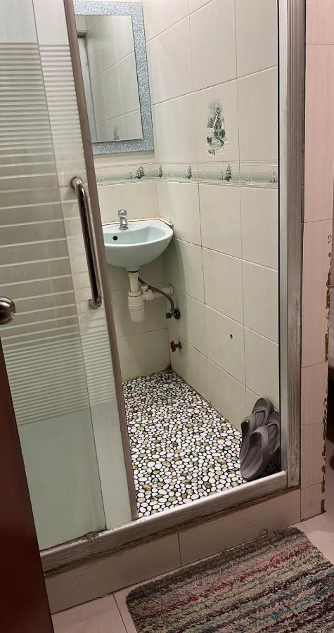 New hoover hostel Hongkong Exterior foto